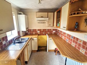 Annexe Kitchen- click for photo gallery